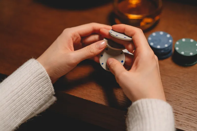 Swipe, Tap, Lose: The Hidden Ways Your Phone Is Sabotaging Your Casino Bankroll
